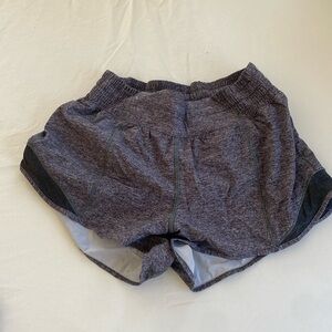 Lululemon hottie hot shorts size 4-6 grey, 2.5 inches